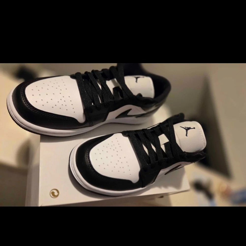 Jordan Women's Low Top Sneakers in Black and White - Picture 7 of 8